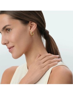 2381630-157-TU - Pendientes criollas Ramatuelle doradas | Clásico elegante Agatha París 2