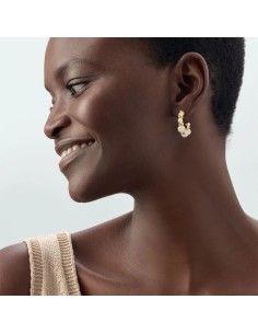 2381635-730-TU - Pendientes criollas Ramatuelle acabado marfil y oro | Elegancia atemporal Agatha París 2