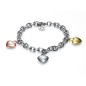 6198P01019 - Pulsera de la colección Viceroy Fashion para mujer con 3 corazones colgando en c