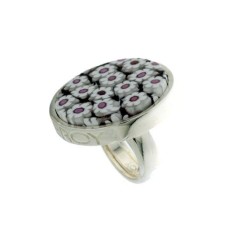 4045A01517 - Anillo Viceroy Fashion de flores en metal y murano violeta. Talla adaptable a la