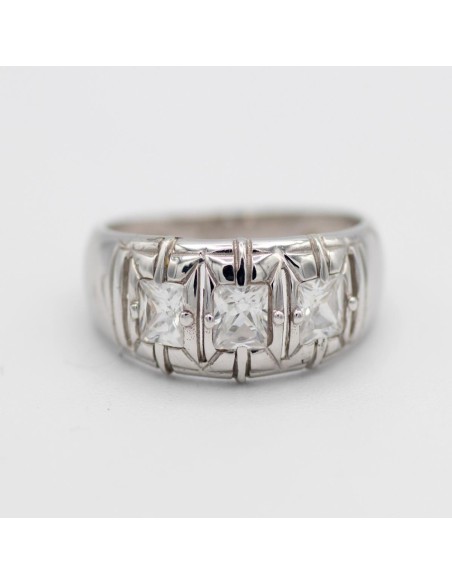 134475 - Anillo de oro blanco de oro blanco con 3 circonitas carré