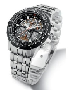 Reloj CITIZEN Skyhawk Super Titanium