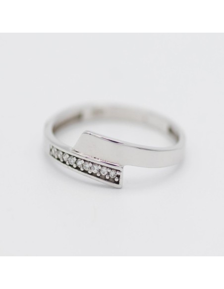 SORSF400-541/B - Anillo de oro blanco con 9 circonitas