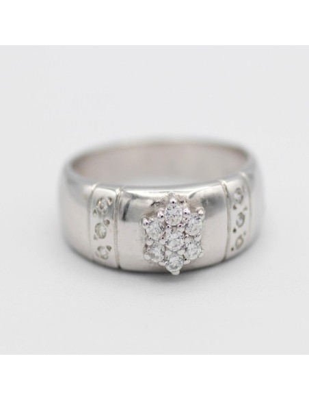 Z-11447 - Anillo de oro blanco de 18 kilates con 13 circonitas