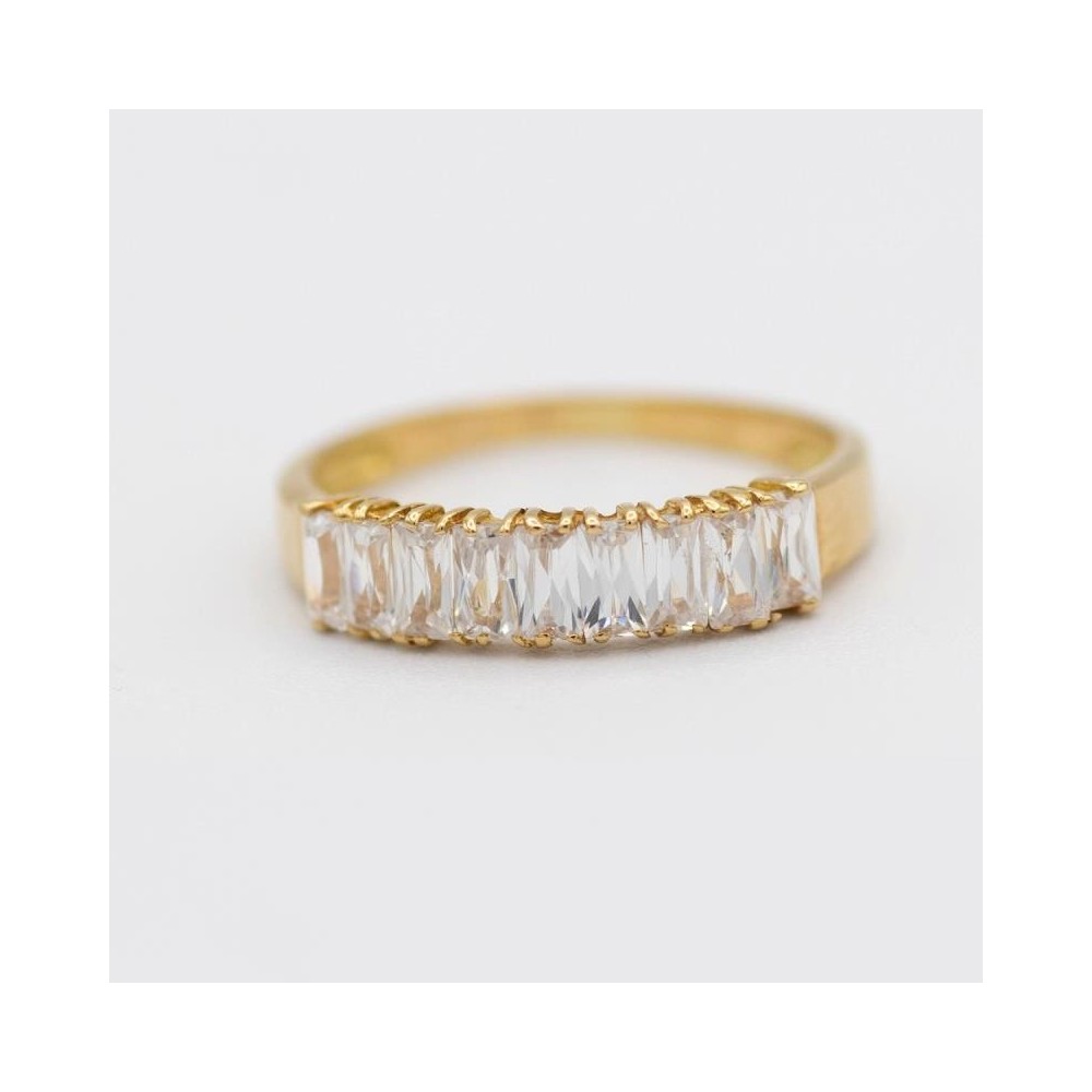 2493 - Anillo de oro amarillo con 9 circonitas talla baguette